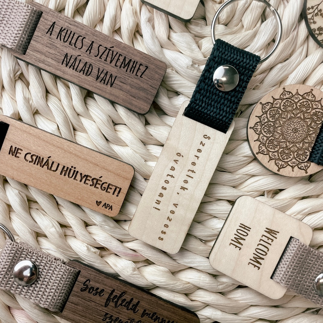 Egyedi tervezésű kulcstartó készítő