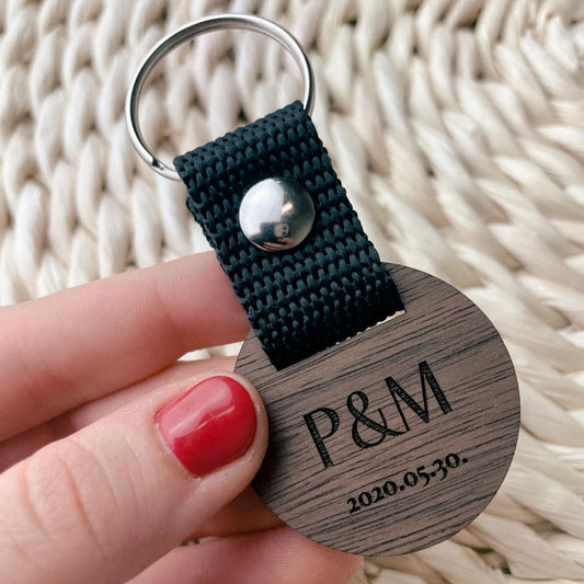 Egyedi kezdőbetűs kulcstartó No. 1