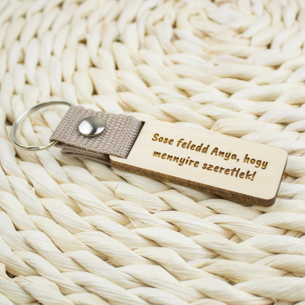 Sose feledd Anya, hogy mennyire szeretlek kulcstartó