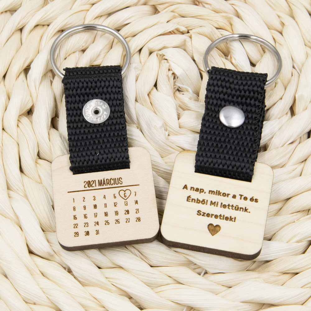 "A nap, mikor a Te és Énből Mi lettünk" dátumos kulcstartó
