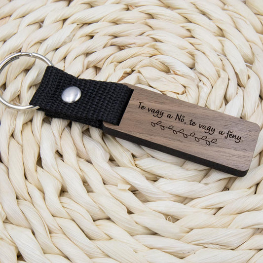 Te vagy a Nő, te vagy a fény. kulcstartó