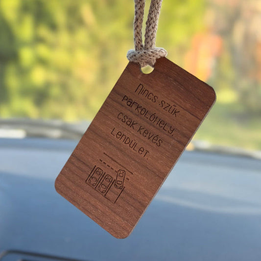Nincs szűk parkolóhely, csak kevés lendület. autós dísz
